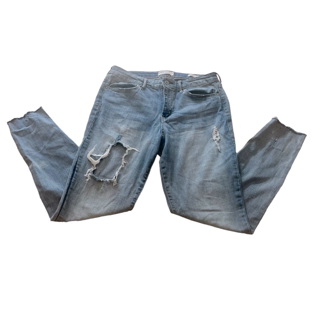 Jessica Simpson distressed curvy high rise skinny jeans Light/Medium wash